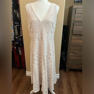 Beautiful White And Tan Vince Camuto Dress